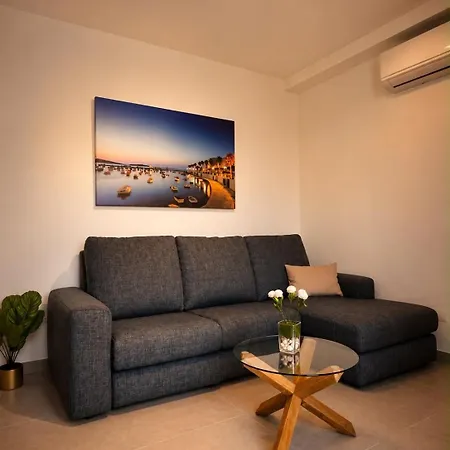아파트 Veca 4 Brand New With Side Sea Views
