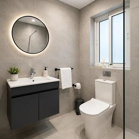 아파트 Veca 4 Brand New With Side Sea Views 세인트폴스베이